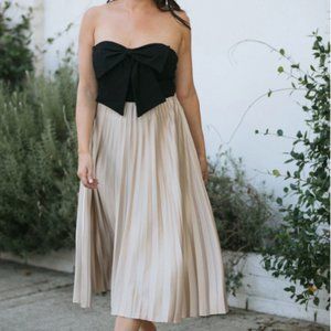 Satin Pleated Midi Skirt--Champagne